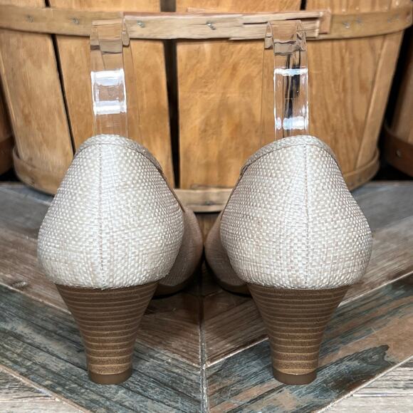 Aerosoles Wise Guy Beige Nude Woven Textile Pumps Heels NWOT Womens Size 10 - Picture 6 of 11